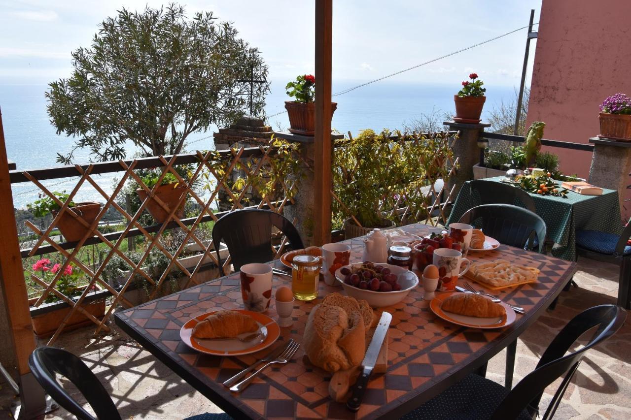 Case Vacanza Reggimonti Cinque Terre Бонасола Екстериор снимка