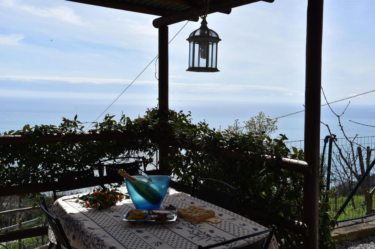 Case Vacanza Reggimonti Cinque Terre Бонасола Екстериор снимка